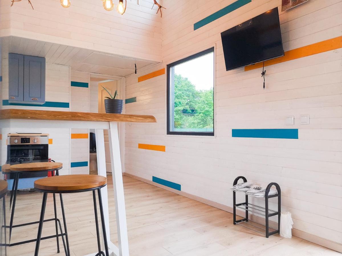 Tiny House - Baia De Fier Hotel Exterior photo