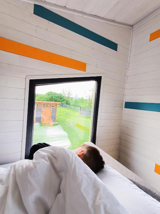 Tiny House - Baia De Fier Hotel Exterior photo